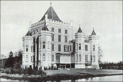 Landgoed Sandenburg is een van de mooiste kastelen van Langbroek