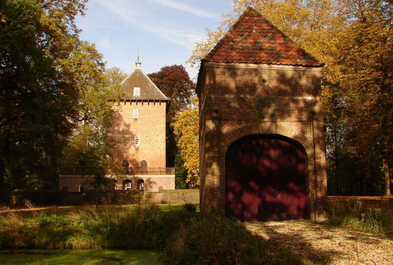Kasteel Weerdesteyn - Kasteel in Langbroek